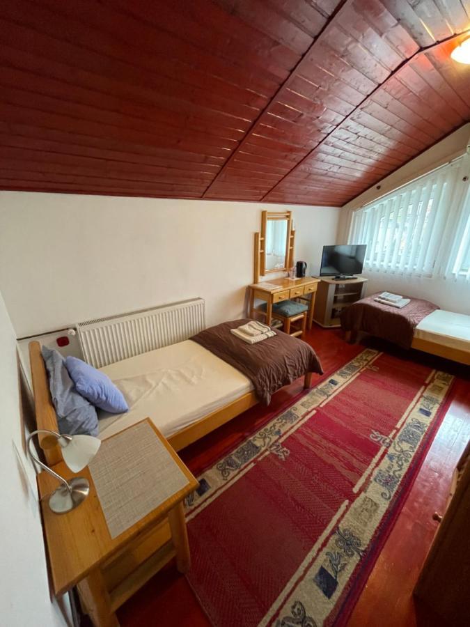 Guest House Luxotel Zrenjanin Extérieur photo