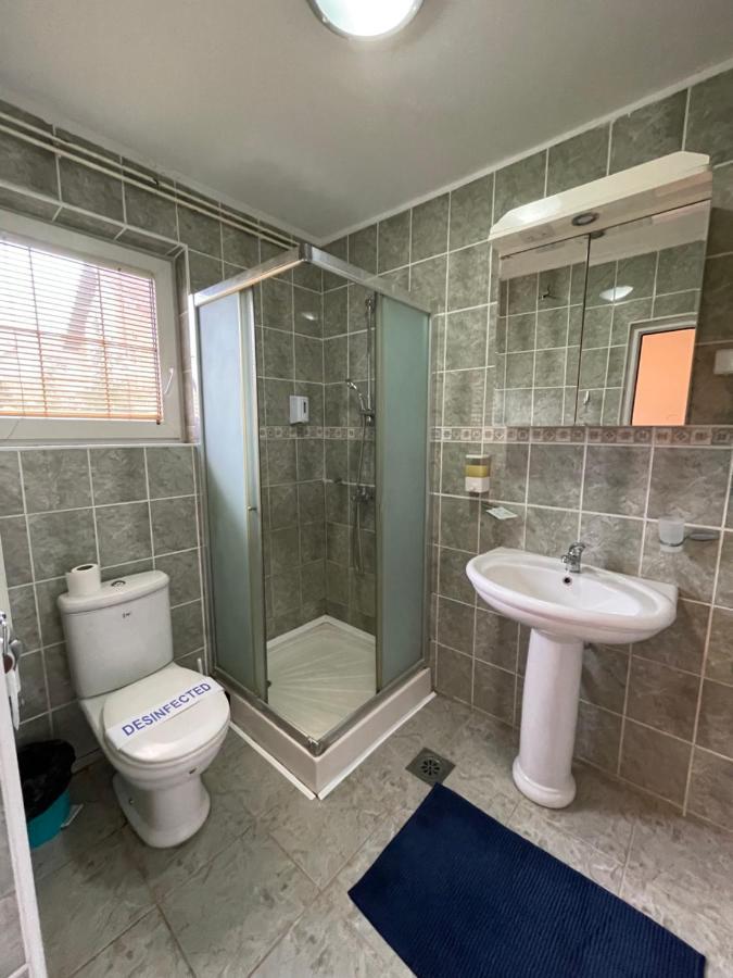 Guest House Luxotel Zrenjanin Extérieur photo