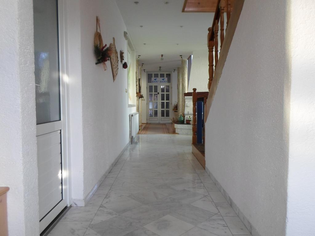 Guest House Luxotel Zrenjanin Extérieur photo