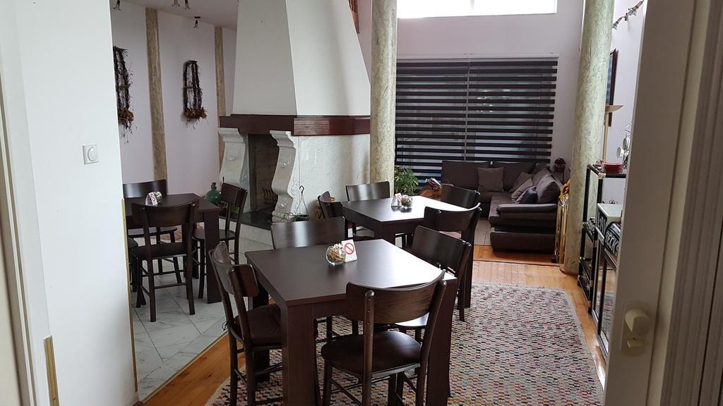 Guest House Luxotel Zrenjanin Extérieur photo